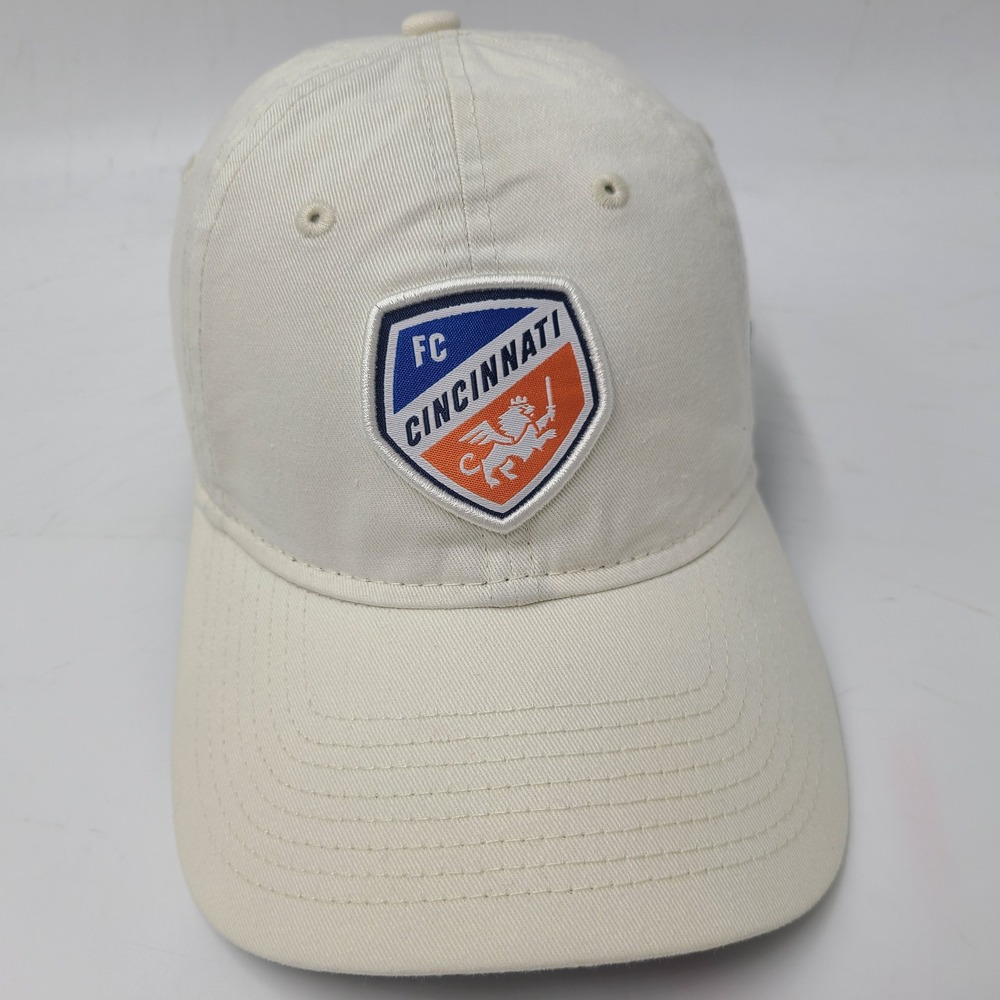 Women FC Cincinnati Hat Strapback New Era 9Twenty Cream MLS Soccer Club Logo